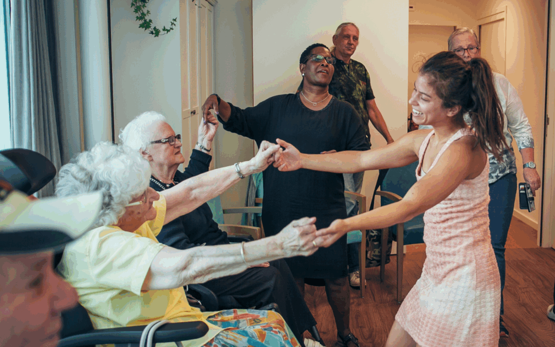 BEZORG OUDEREN DANSGELUK ALS DANSBEGELEIDER BIJ DANCE CONNECTS